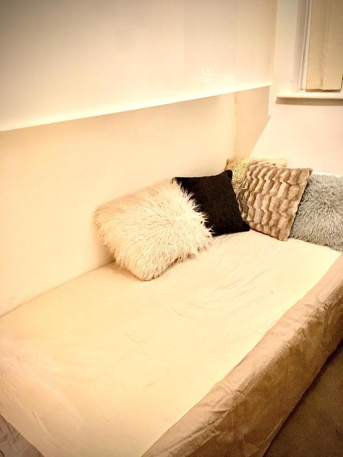 Hendon Homestay Εξωτερικό φωτογραφία